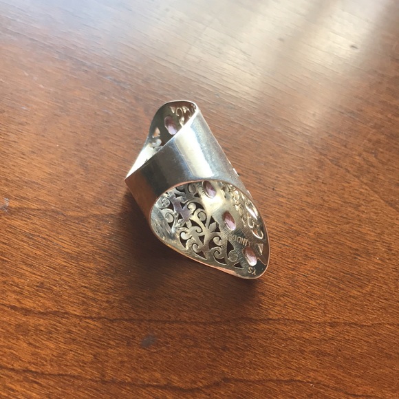 Sterling Silver & Amethyst Ring - Picture 5 of 6